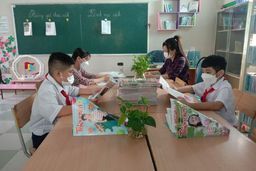 Liên đội trường THCS Nguyễn Huệ tổ chức phong trào "Đọc và làm theo báo Đội"