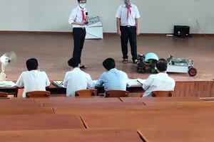 HỌC SINH THI SÁNG TẠO KHKT CẤP TỈNH