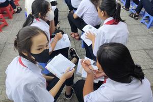 HỌC SINH THI INS-CONTEST NĂM HỌC 2023-2024